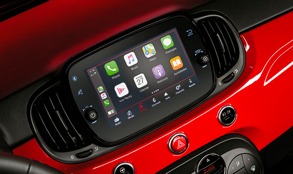 500-500C-RED-Infotainment-apple-car-play-Desktop-580X346.jpg